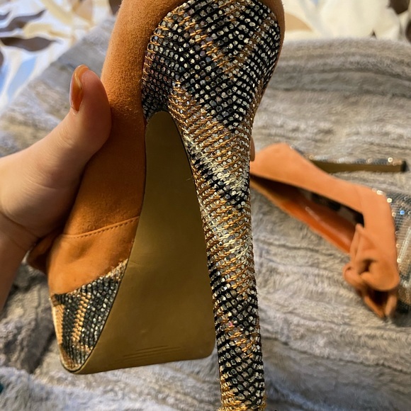 Jessica Simpson Elanas Peach & Glitter Pumps - Picture 3 of 8